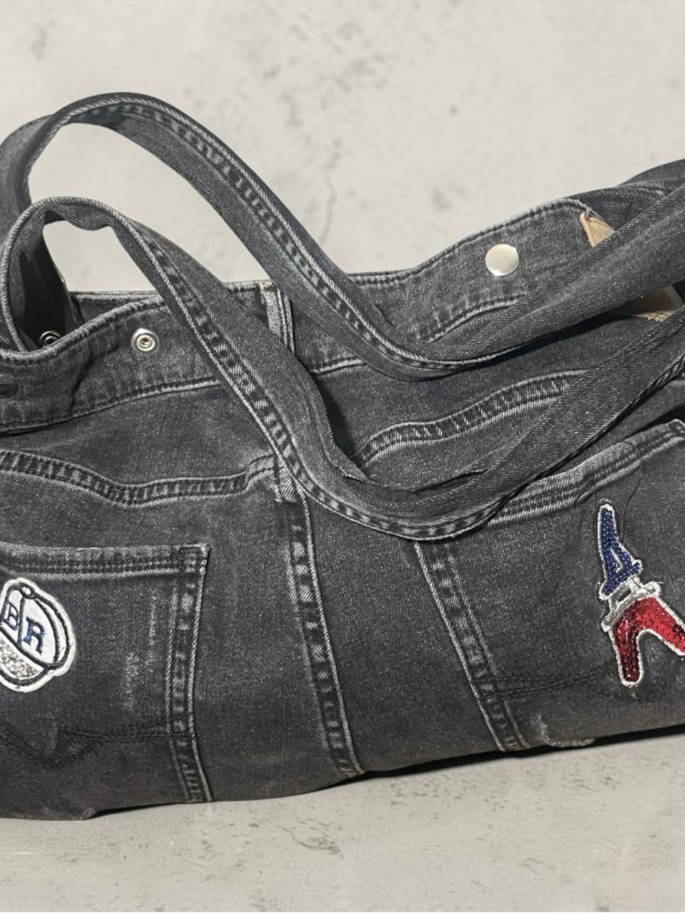 GUESS Black Denim Shoulder Bag with Patch Details upcycle denim - Picture 4 of 4